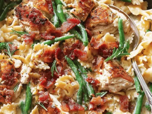 Creamy Chicken Pasta with Green Beans and Bacon